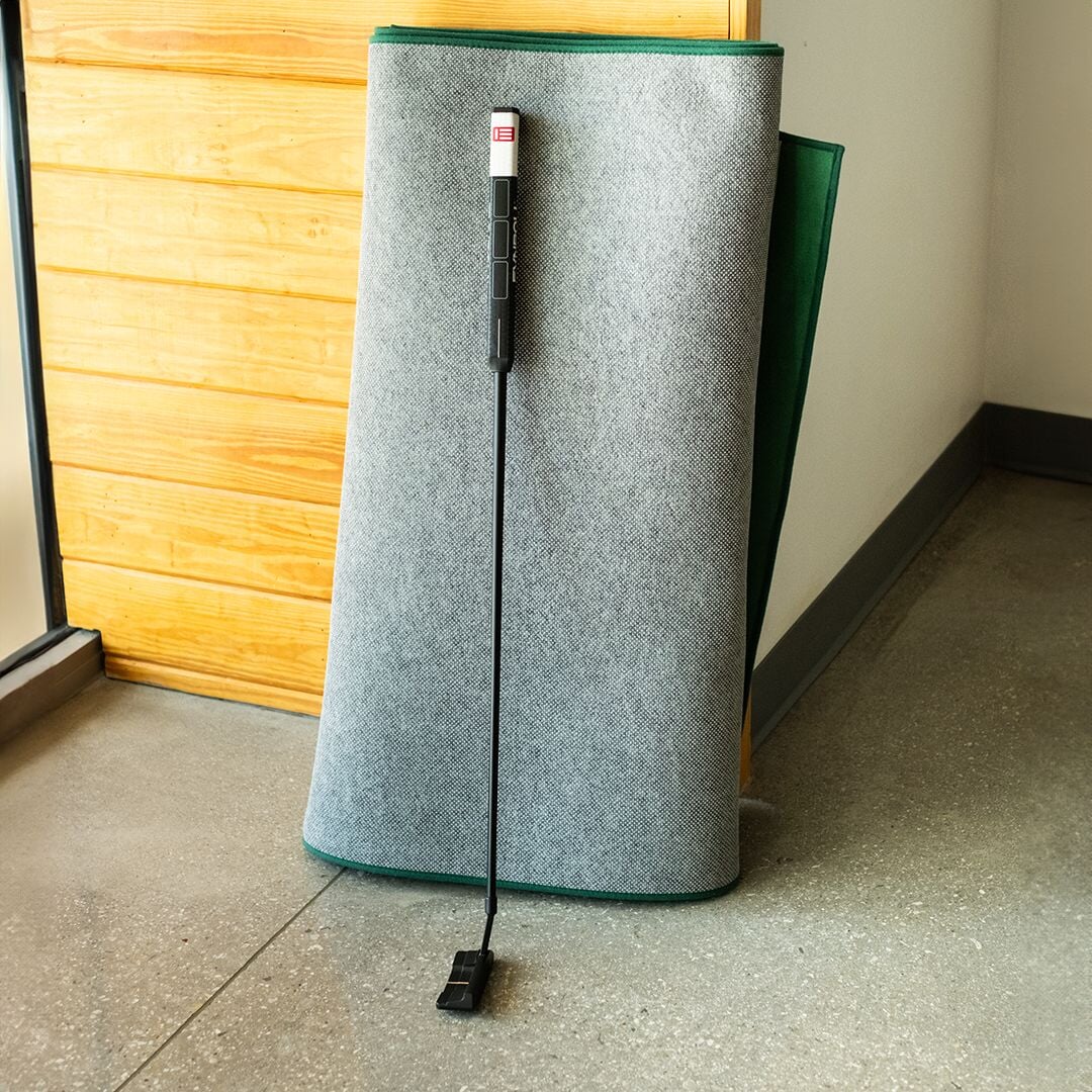 SIG LITE Indoor Putting Green 3' x 8'